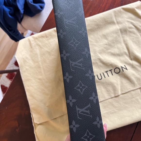 Authentic like new Louis Vuitton black monogram toiletry pouch 26 - Picture 10 of 10